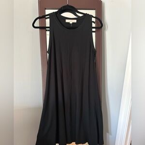 Black Sleeveless Dress